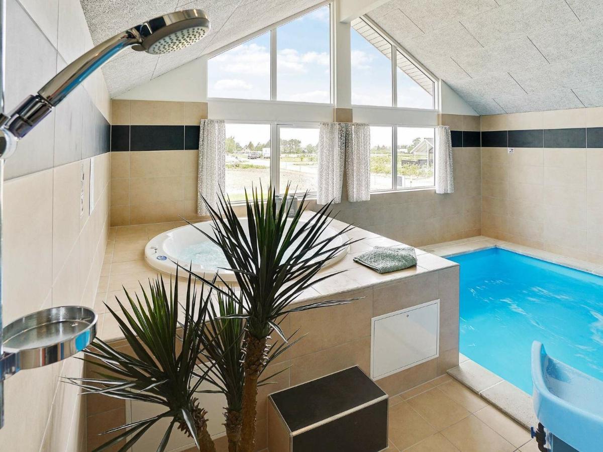 18 Person Holiday Home In Богенсе Экстерьер фото